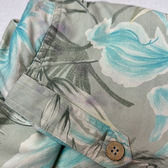 Natural Elements tropical 100% silk safari long look button down - Picture 9 of 11